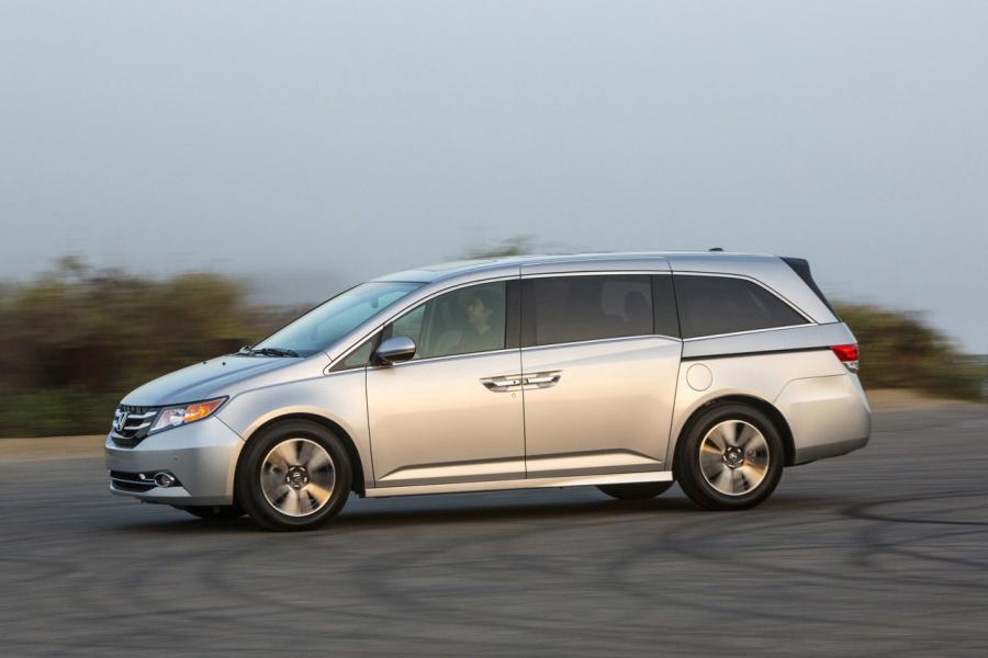  Honda Odyssey 2014 года  (фото 28 из 54)
